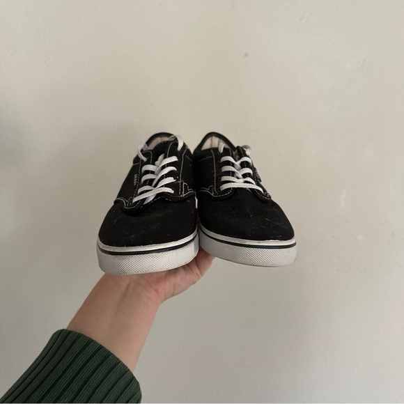 Vans Classic Black Atwood Low Skate Sneakers - Picture 9 of 9